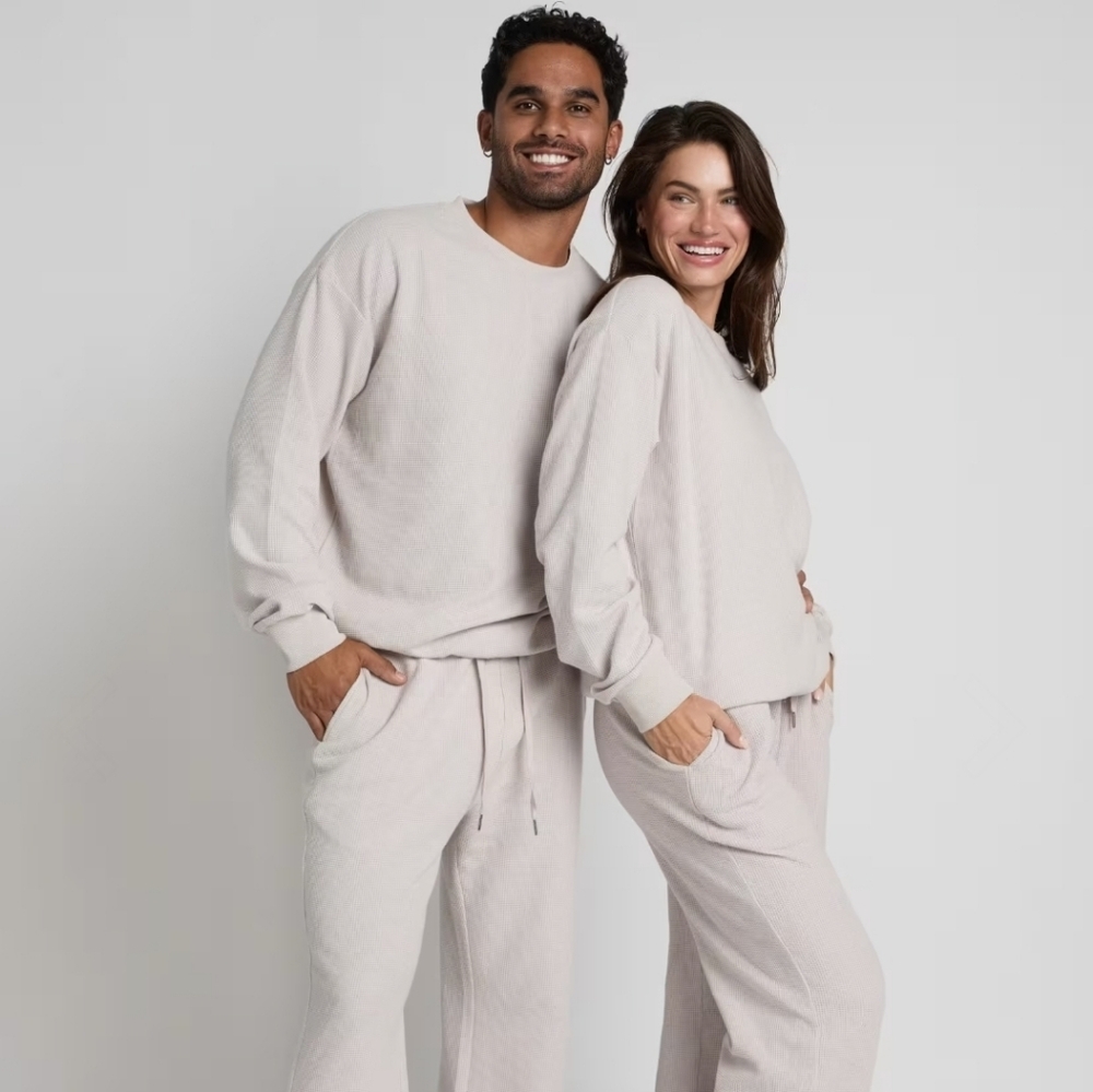 Comfrt Medium White Dove Waffle Lounge Long Sleeve